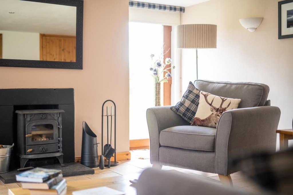 Cosy & Rustic Retreat - Woodland Cottage. Nairn Εξωτερικό φωτογραφία