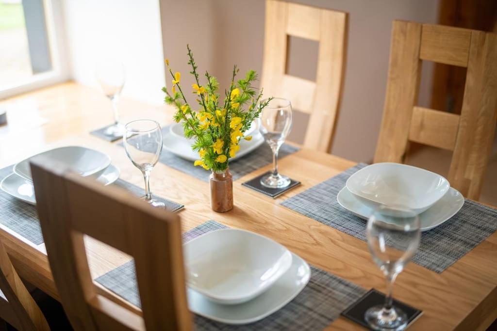 Cosy & Rustic Retreat - Woodland Cottage. Nairn Εξωτερικό φωτογραφία