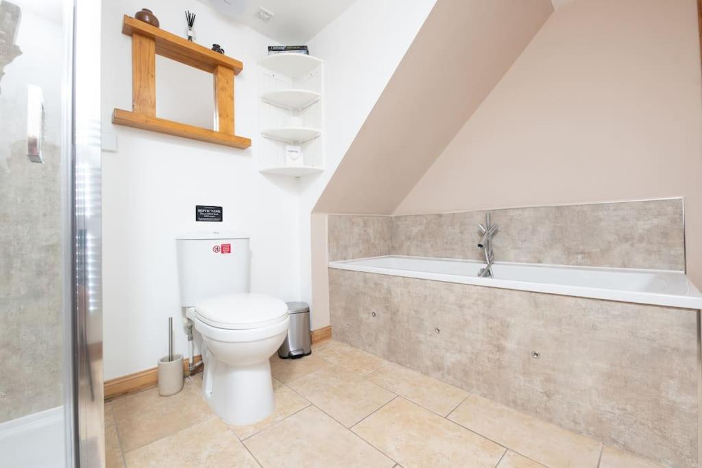 Cosy & Rustic Retreat - Woodland Cottage. Nairn Εξωτερικό φωτογραφία