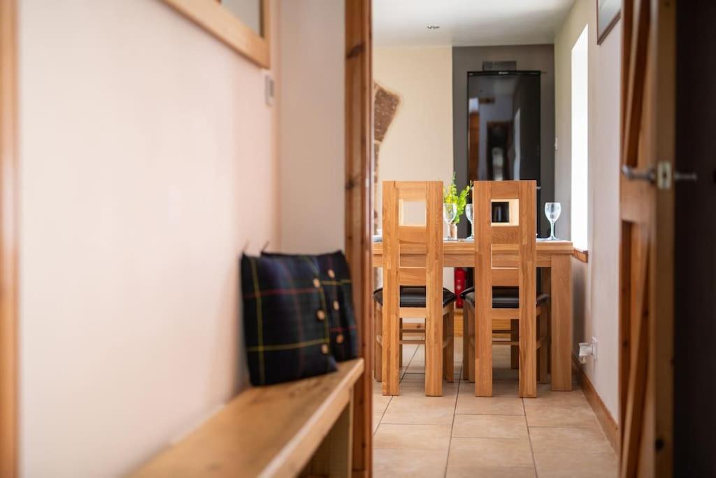 Cosy & Rustic Retreat - Woodland Cottage. Nairn Εξωτερικό φωτογραφία