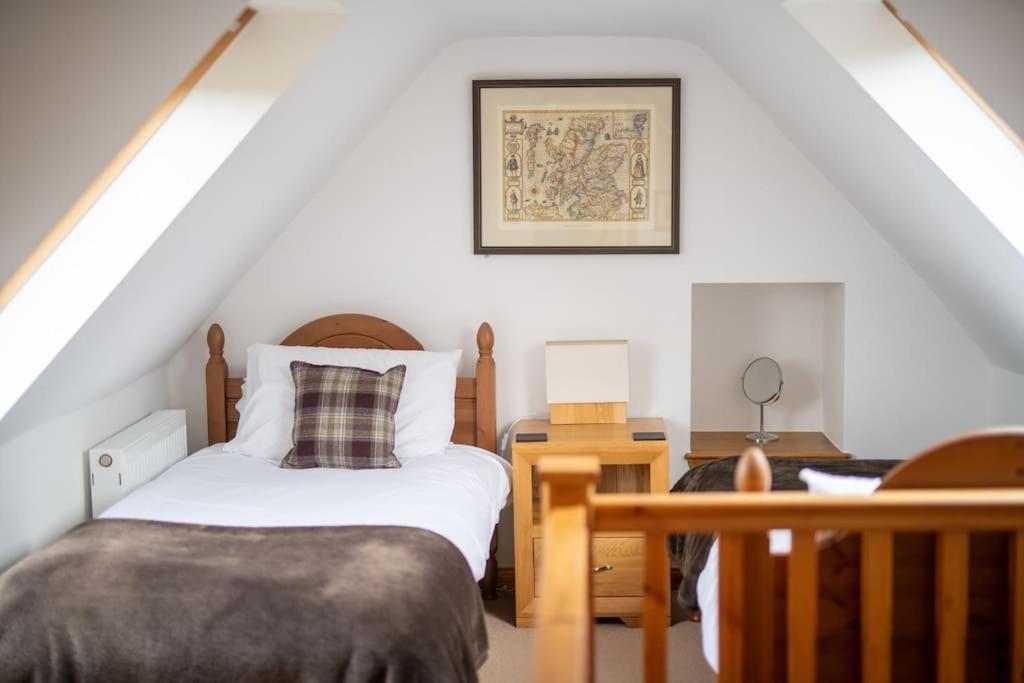 Cosy & Rustic Retreat - Woodland Cottage. Nairn Εξωτερικό φωτογραφία
